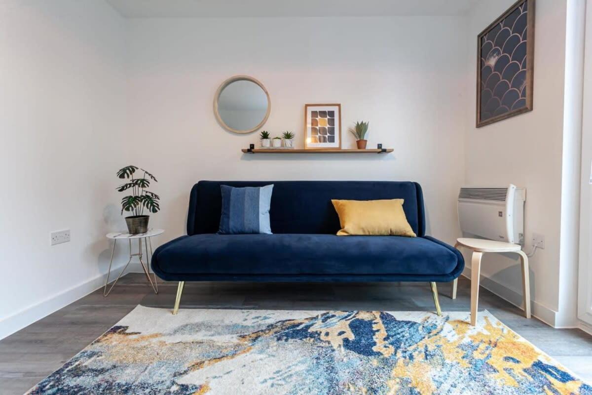 Superb 2 Bed Flat 5Min To Old Trafford Stadium Manchester Ngoại thất bức ảnh