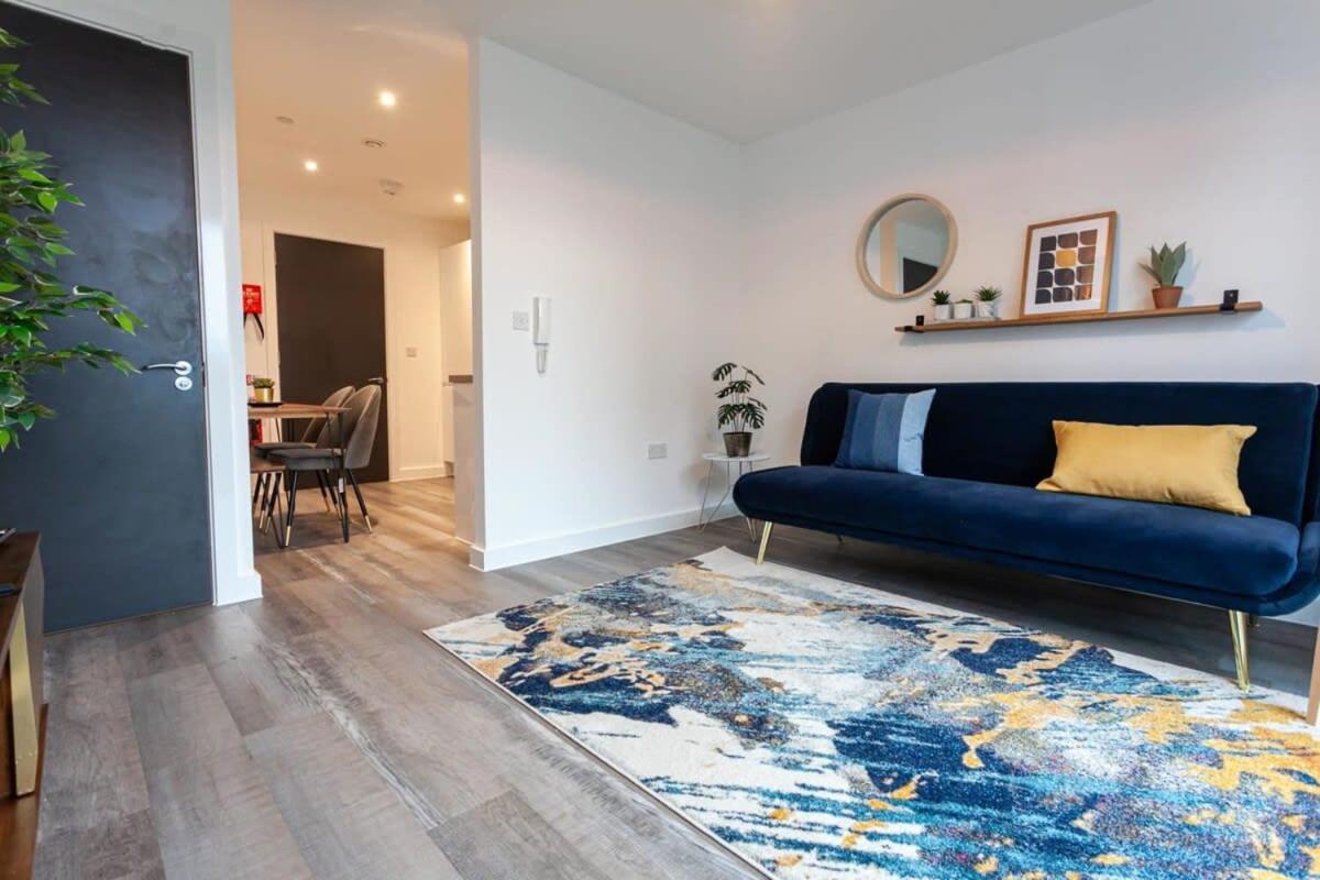 Superb 2 Bed Flat 5Min To Old Trafford Stadium Manchester Ngoại thất bức ảnh