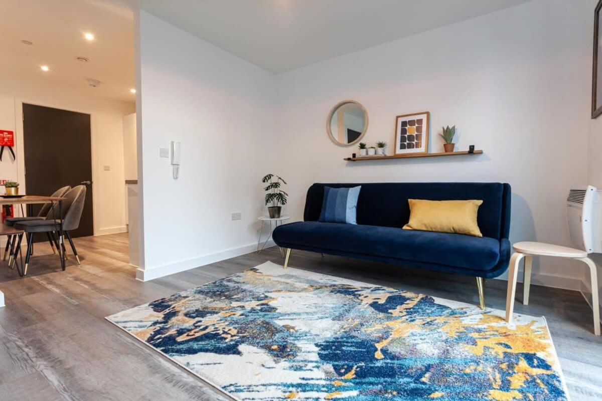 Superb 2 Bed Flat 5Min To Old Trafford Stadium Manchester Ngoại thất bức ảnh